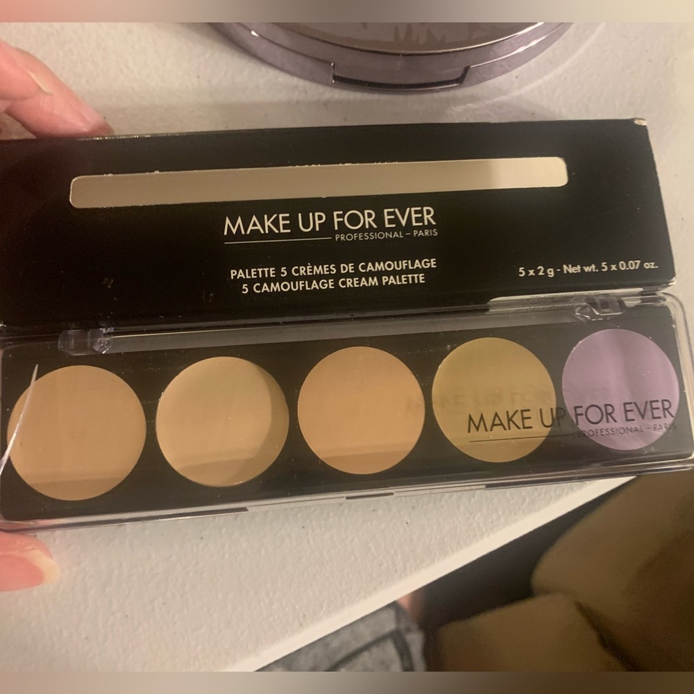 Make Up For Ever 5 Camouflage Cream Palette